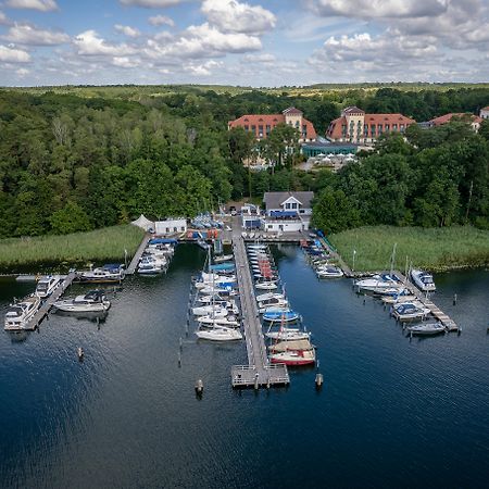Precise Resort バート・ザーロー エクステリア 写真 Aerial view of the marina